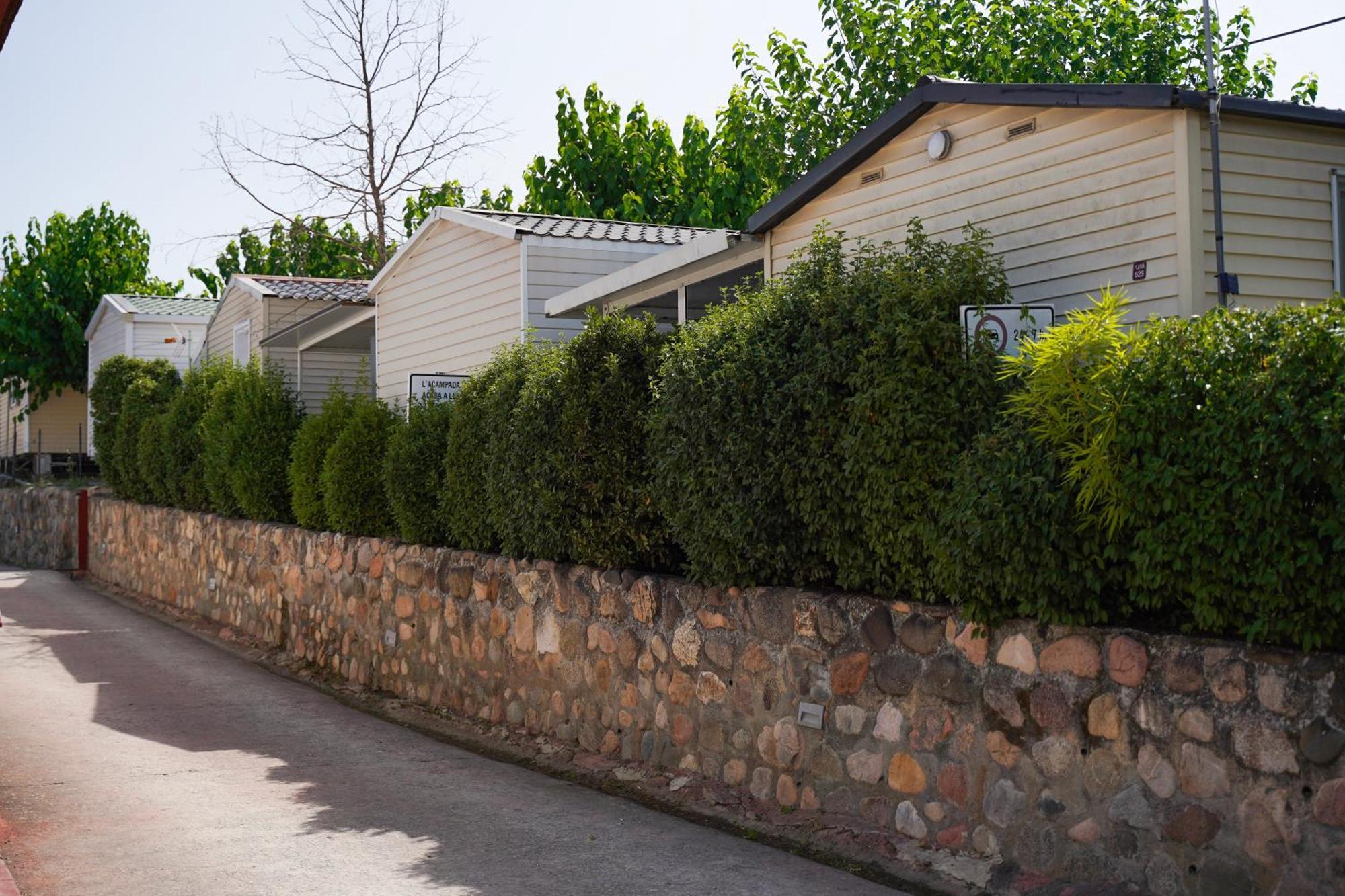Camping Vila Village Sant Feliu de Buixalleu Bagian luar foto